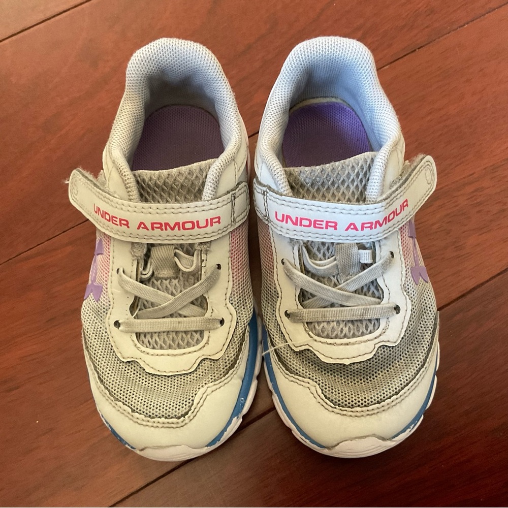 Toddler’s Under Armour Shoes Size 8